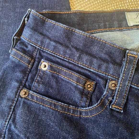 NWOT J.Crew Petite 8" Toothpick Classic Wash - 25P - Picture 4 of 8
